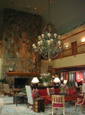 Upper Lodge Lobby, Lanai